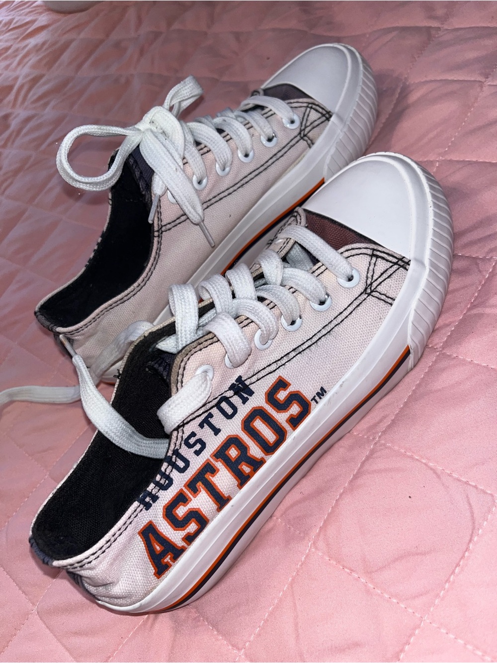 Kids White and Pink Houston Astros Low-Top Sneakers